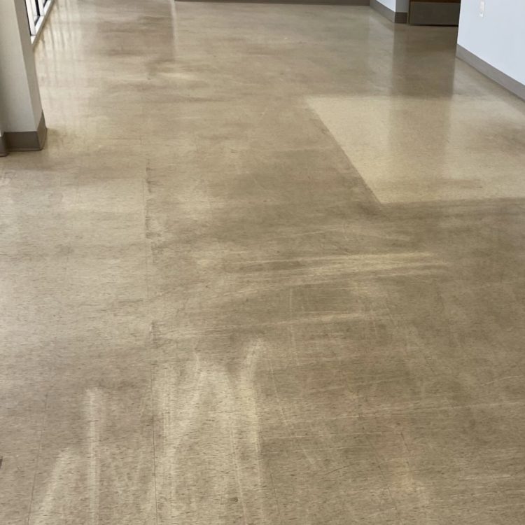 Steinfußboden indoor-vorher-Bild