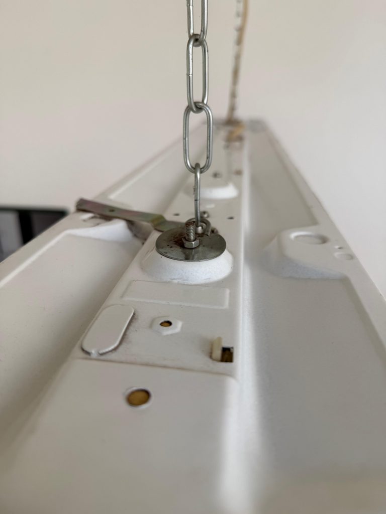 Ansicht Lampe mit Staub nach der Reinigung