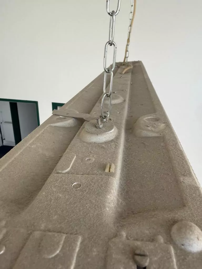 Ansicht Lampe mit Staub vor der Reinigung